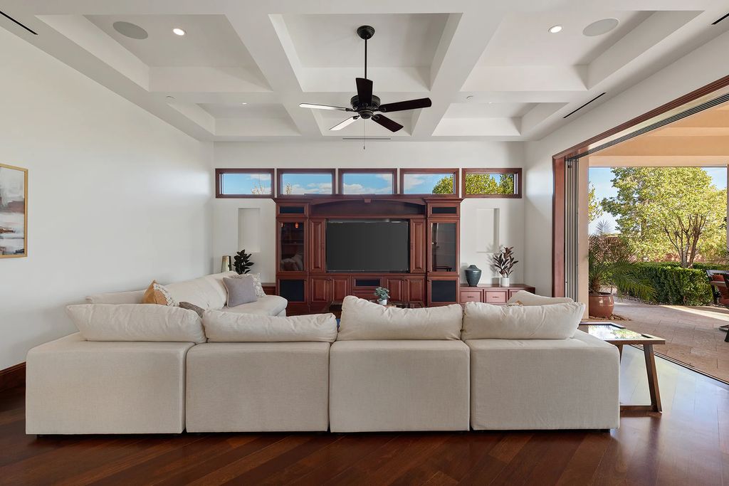 The Home in Las Vegas, an entertainer's dream at the end of a cul-de-sac with unobstructed mountain views boasting large, bright rooms, pocketing doors and windows as well as an abundance of natural light is now available for sale. This home located at 15 Bright Hollow Ct, Las Vegas, Nevada