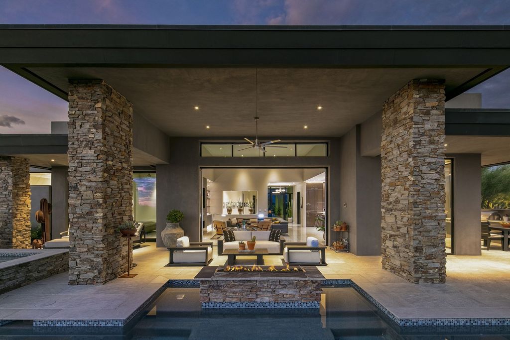 The Home in Scottsdale, a stunning desert contemporary estate which all on one level with open, airy and inviting floor plan encourages the seamless indoor outdoor living experience that is so unique to Arizona  is now available for sale. This home located at 39813 N 103rd Way, Scottsdale, Arizona