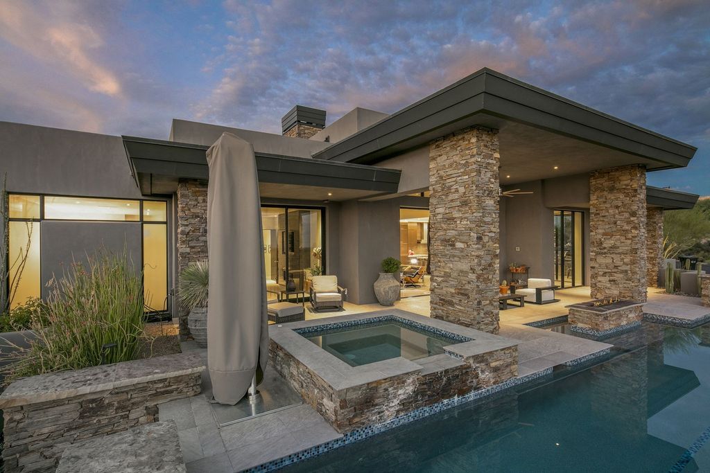 The Home in Scottsdale, a stunning desert contemporary estate which all on one level with open, airy and inviting floor plan encourages the seamless indoor outdoor living experience that is so unique to Arizona  is now available for sale. This home located at 39813 N 103rd Way, Scottsdale, Arizona