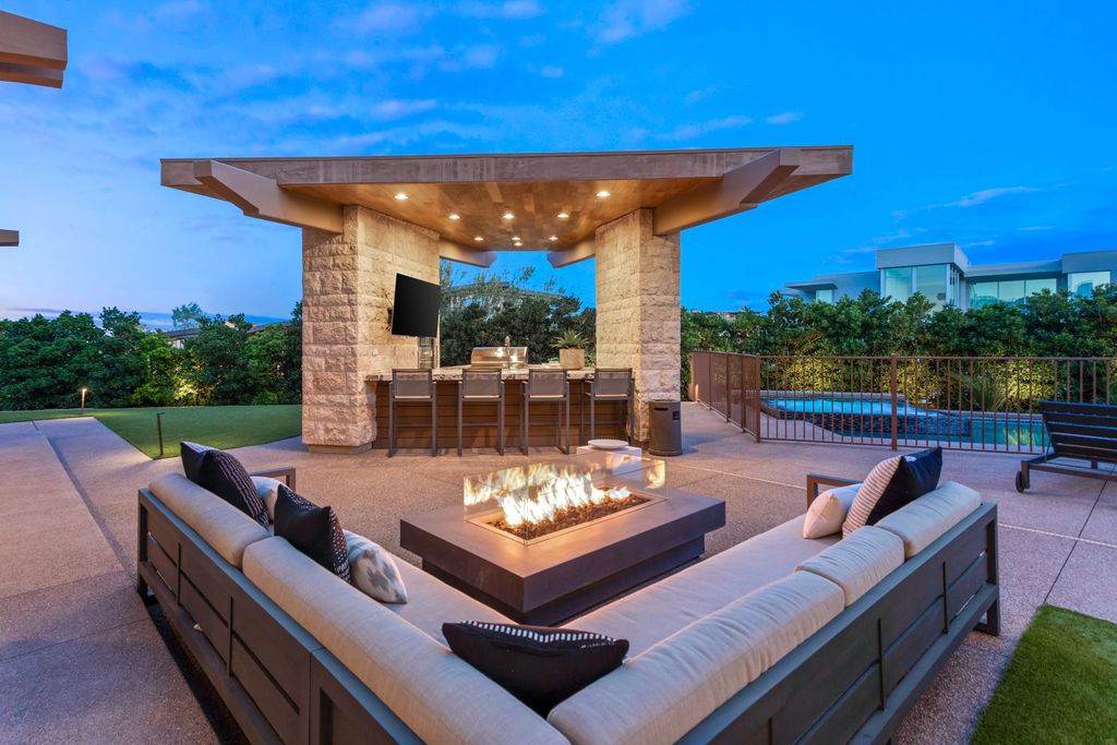 The Home in Las Vegas, an exceptional property boasts the pinnacle of luxury living with amazing entertaining features including resort-style backyard, pool & spa, elevator, kitchen pavilion, fire table, & an expansive turf area and more is now available for sale. This home located at 16 Flying Cloud Ln, Las Vegas, Nevada
