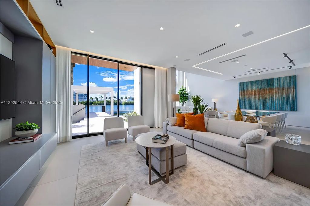 216 Palm Avenue, Miami Beach, Florida is a newly constructed waterfront masterpiece in one of the most coveted communities in Miami Beach with finest materials and highest standard in construction.