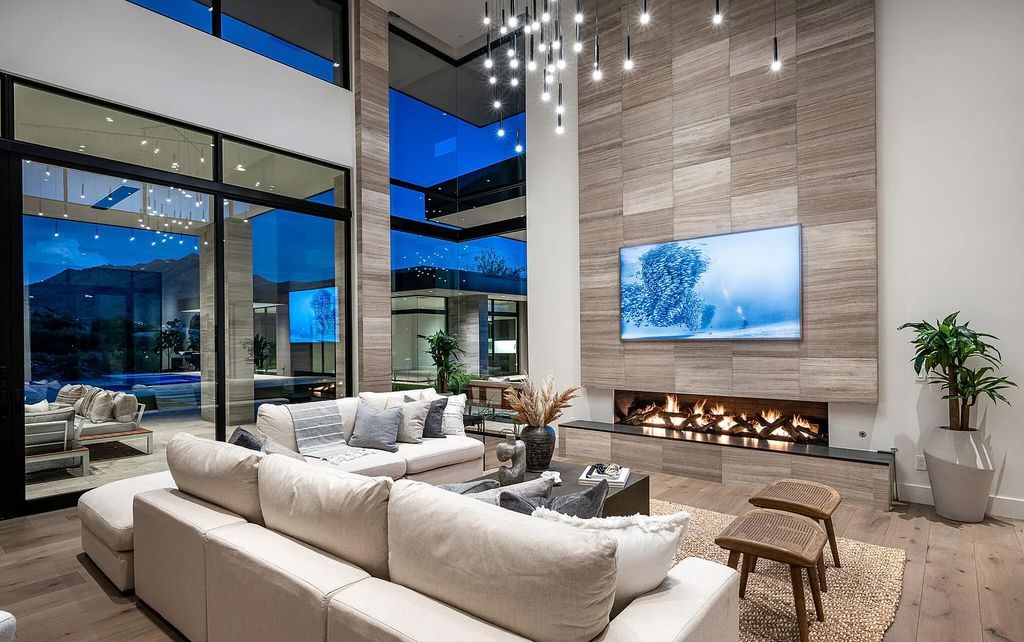 The Home in Scottsdale, a contemporary Bing Hu masterpiece located in the prestigious country club neighborhood of DC Ranch raises the bar for excellence is now available for sale. This home located at 9820 E Thompson Peak Pkwy UNIT 826, Scottsdale, Arizona