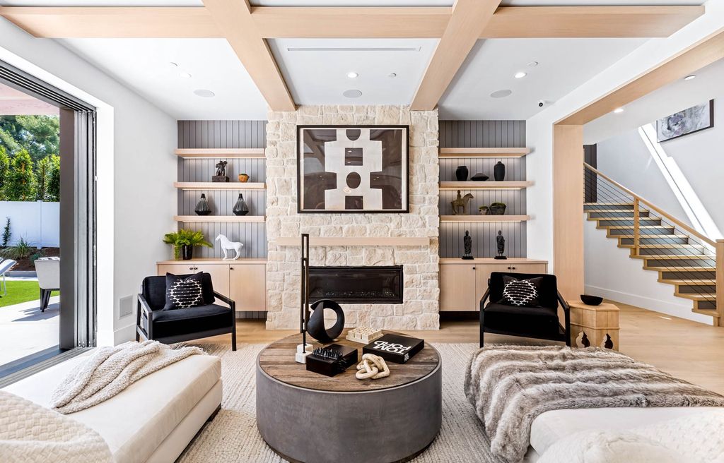 The Home in Tarzana, a secluded residence has been meticulously crafted with luxury comfort in mind offering an exquisite living experience is now available for sale. This home located at 5124 Calvin Ave, Tarzana, California