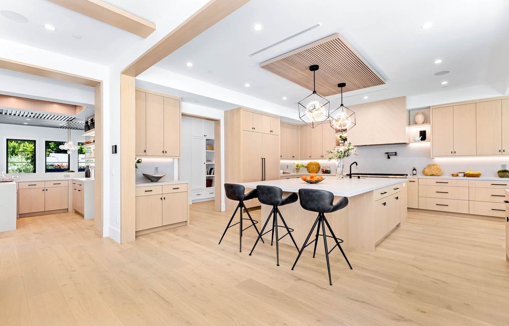 The Home in Tarzana, a secluded residence has been meticulously crafted with luxury comfort in mind offering an exquisite living experience is now available for sale. This home located at 5124 Calvin Ave, Tarzana, California