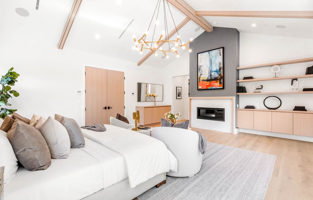 The Home in Tarzana, a secluded residence has been meticulously crafted with luxury comfort in mind offering an exquisite living experience is now available for sale. This home located at 5124 Calvin Ave, Tarzana, California