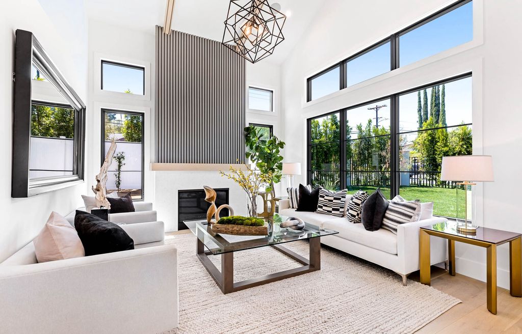 The Home in Tarzana, a secluded residence has been meticulously crafted with luxury comfort in mind offering an exquisite living experience is now available for sale. This home located at 5124 Calvin Ave, Tarzana, California