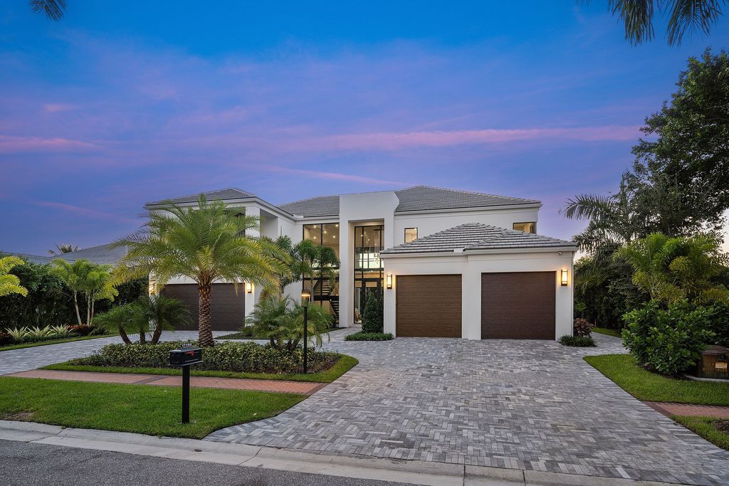 The Home in Boca Raton, a brand new modern estate in the world-renowned St. Andrew CC was designed by George Brewer Architect and decorated by Zelman Design is now available for sale. This home located at 17192 Northway Cir, Boca Raton, Florida