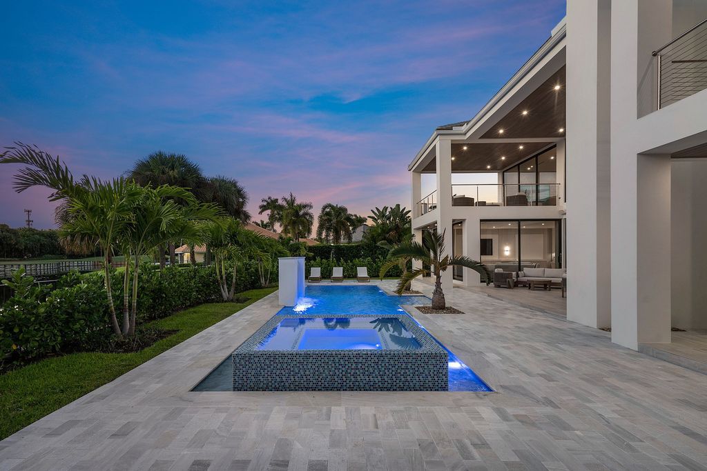 The Home in Boca Raton, a brand new modern estate in the world-renowned St. Andrew CC was designed by George Brewer Architect and decorated by Zelman Design is now available for sale. This home located at 17192 Northway Cir, Boca Raton, Florida