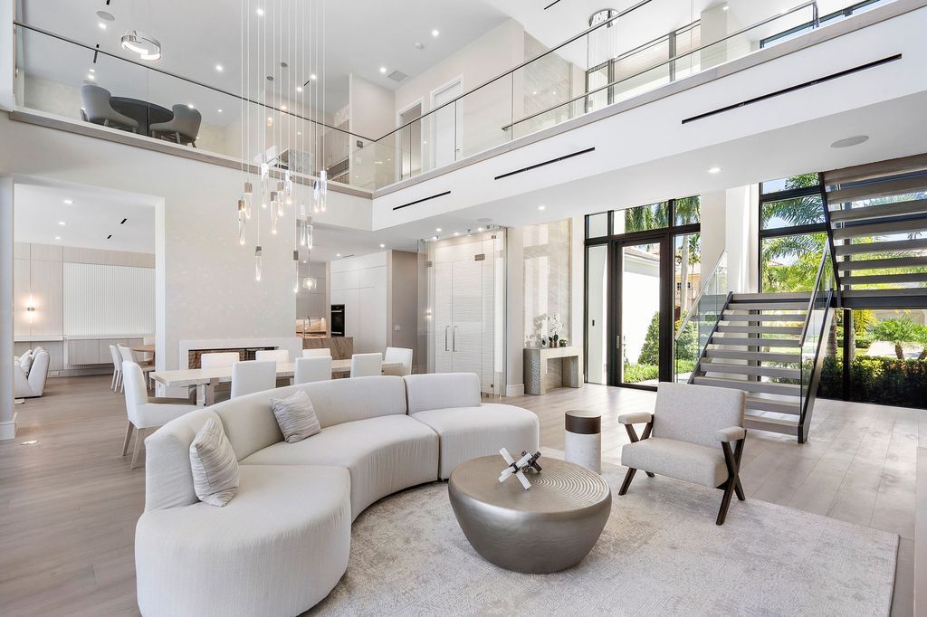 The Home in Boca Raton, a brand new modern estate in the world-renowned St. Andrew CC was designed by George Brewer Architect and decorated by Zelman Design is now available for sale. This home located at 17192 Northway Cir, Boca Raton, Florida