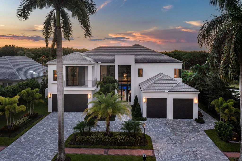 The Home in Boca Raton, a brand new modern estate in the world-renowned St. Andrew CC was designed by George Brewer Architect and decorated by Zelman Design is now available for sale. This home located at 17192 Northway Cir, Boca Raton, Florida