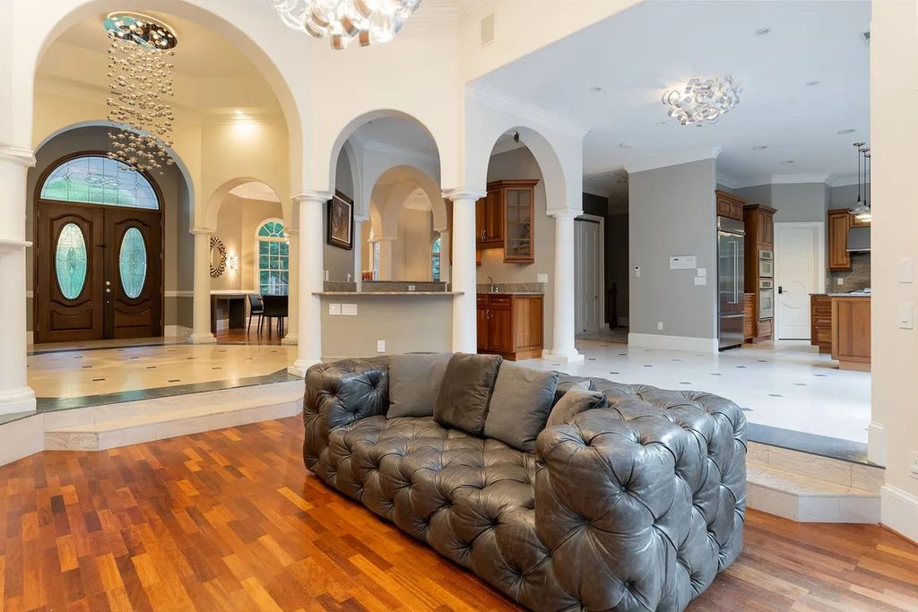 The Residence in Asheville is carefully considered and thoughtfully planned with plenty of entertaining spaces, now available for sale. This home located at 18 Cedar Hill Dr, Asheville, North Carolina