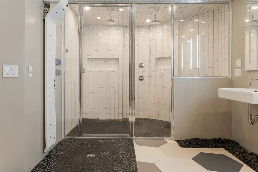 The Residence in Asheville is carefully considered and thoughtfully planned with plenty of entertaining spaces, now available for sale. This home located at 18 Cedar Hill Dr, Asheville, North Carolina