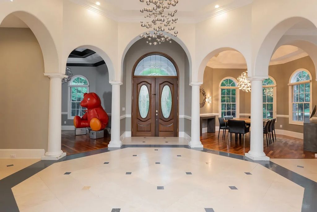 The Residence in Asheville is carefully considered and thoughtfully planned with plenty of entertaining spaces, now available for sale. This home located at 18 Cedar Hill Dr, Asheville, North Carolina