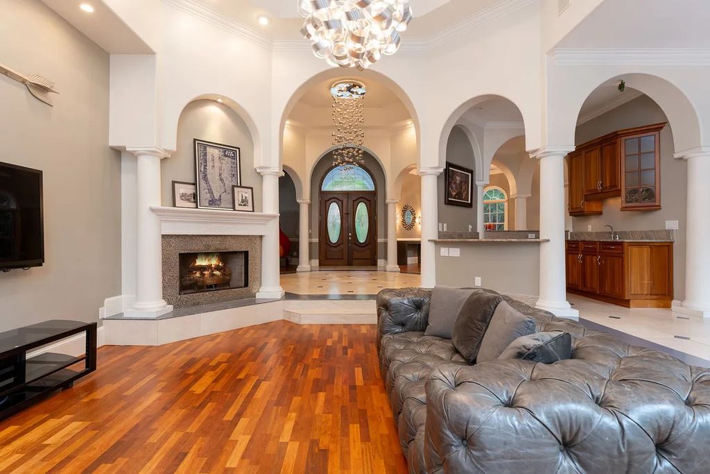 The Residence in Asheville is carefully considered and thoughtfully planned with plenty of entertaining spaces, now available for sale. This home located at 18 Cedar Hill Dr, Asheville, North Carolina