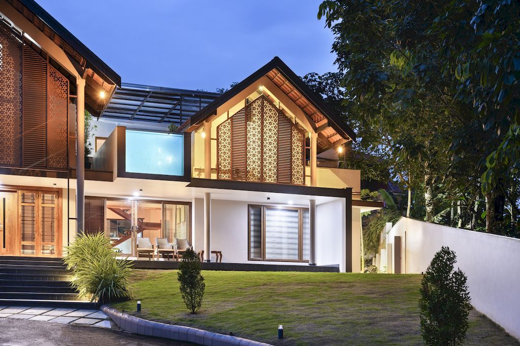 Contour House, spacious & comfort home by Archimatrix India Associates