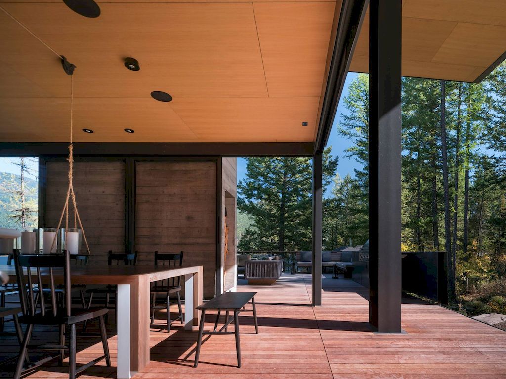 Dragonfly House, a Wonderful Indoor - Outdoor House by Olson Kundig