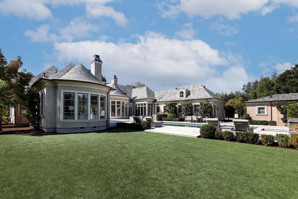 54 Mulberry Ln, Atherton, California is meticulously maintained estate sits on over an acre of level, flat grounds and positioned on the lot to capture abundant light throughout the day.