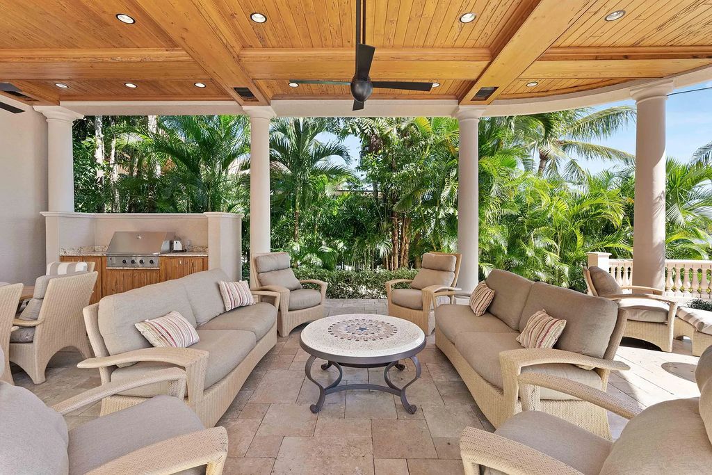 The Estate in Jupiter, an intracoastal masterpiece in The Club of Admirals Cove was executed by the talents of the design team of Affiniti Architechts, Parker-Yannette Landscape, Decorators Unlimited and Turtle Beach Construction is now available for sale. This home located at 192 Spyglass Ct, Jupiter, Florida