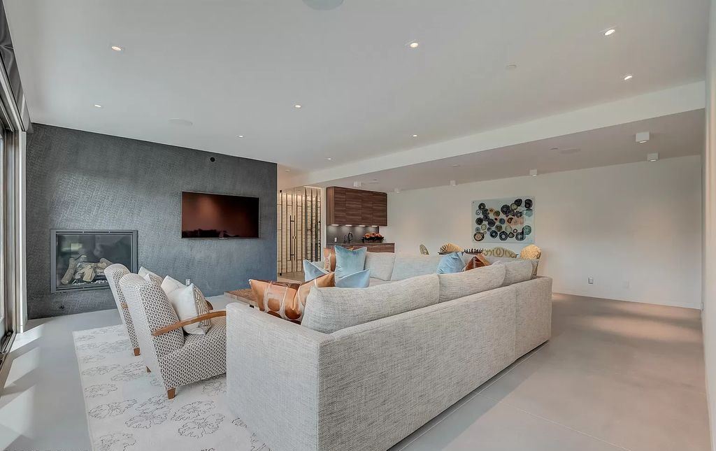 The Estate in Park City is a luxurious home that will exceed your expectations at every opportunity now available for sale. This home located at 725 Mellow Mountain Rd, Park City, Utah; offering 05 bedrooms and 07 bathrooms with 6,467 square feet of living spaces.