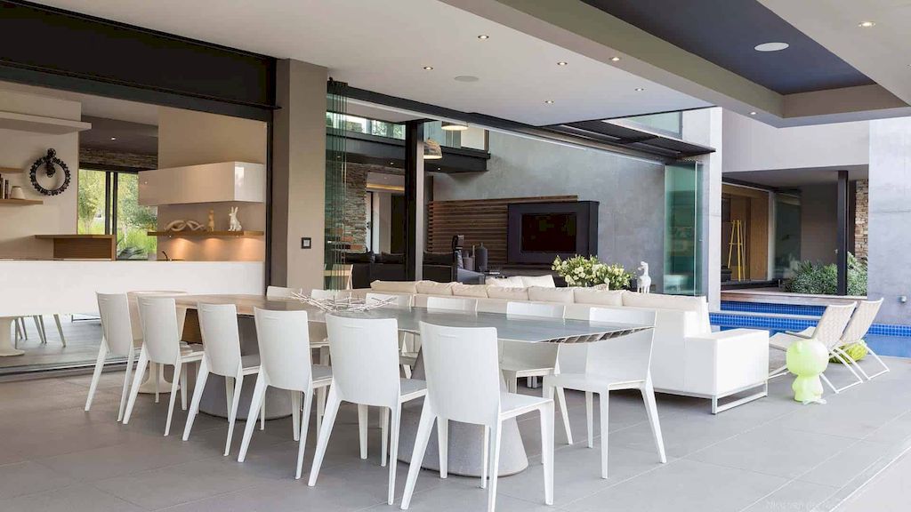 House In Blair Atholl, Modern Home by Nico van der Meulen Architects