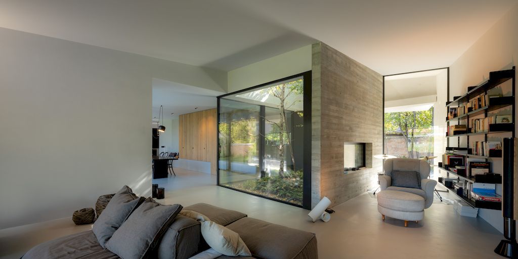 House in the Riverside, Nice Renovation by MACHINA Architetti Associati