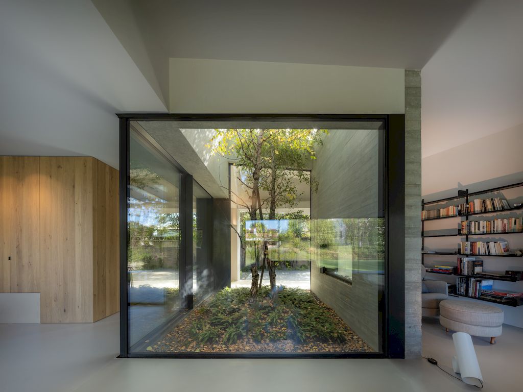 House in the Riverside, Nice Renovation by MACHINA Architetti Associati