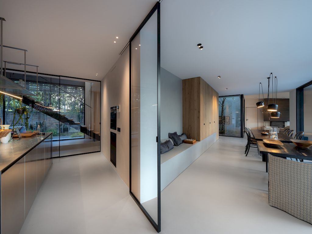 House in the Riverside, Nice Renovation by MACHINA Architetti Associati