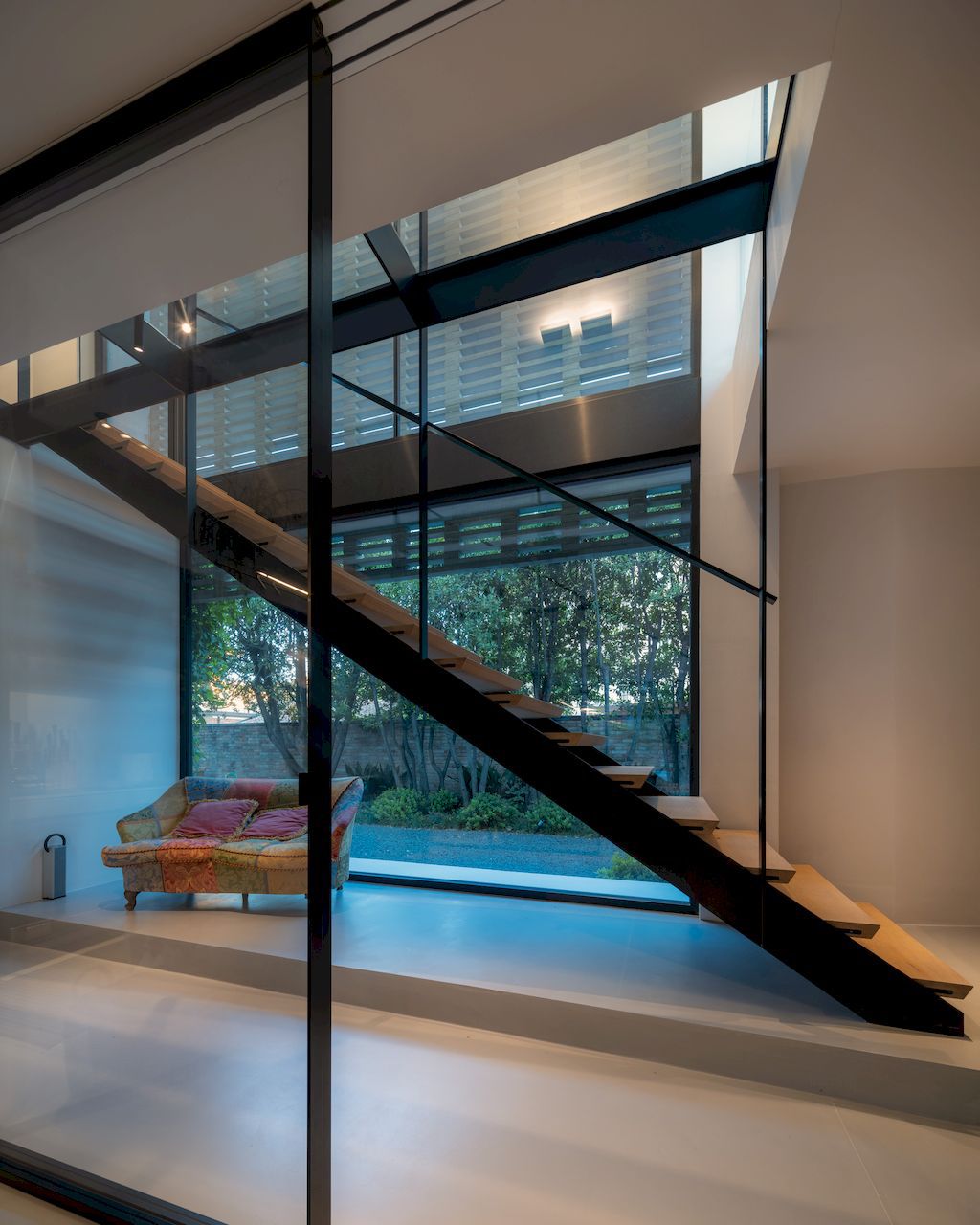 House in the Riverside, Nice Renovation by MACHINA Architetti Associati
