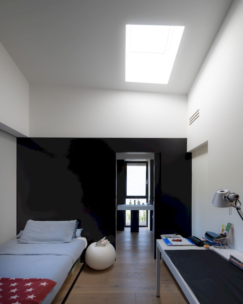 House in the Riverside, Nice Renovation by MACHINA Architetti Associati