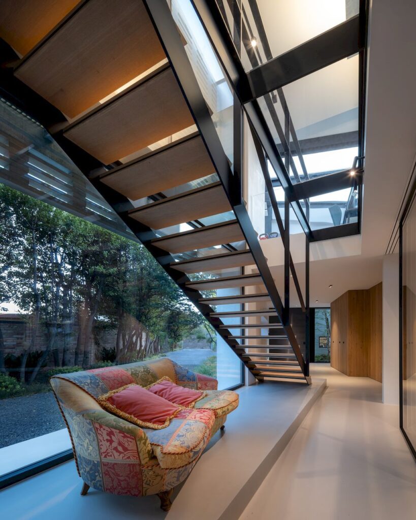 House in the Riverside Nice Renovation by MACHINA Architetti Associati 25