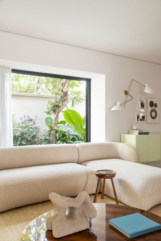 Jardim America House with a Unique Identity by TODOS Arquitetura 12