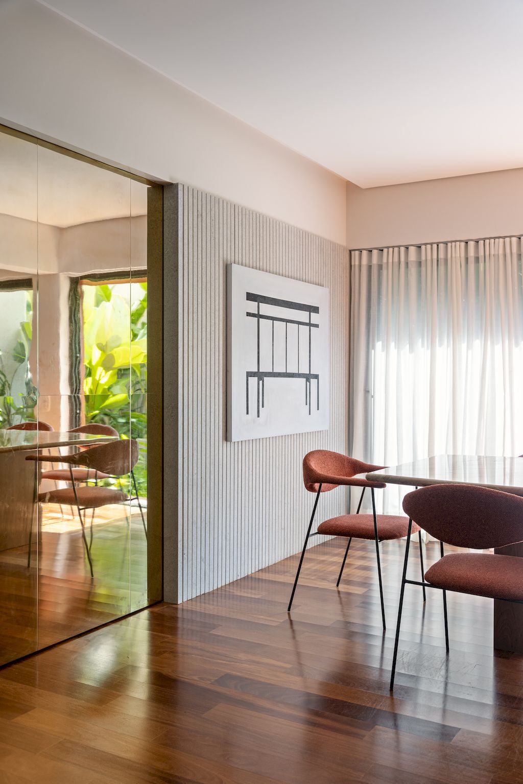 Jardim América House with a Unique Identity by TODOS Arquitetura