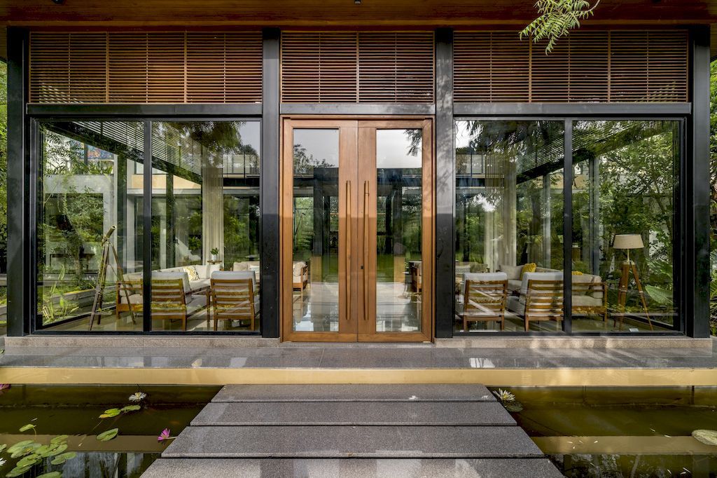 Kalrav Villa with Unique Design Inspired by Nature by VPA Architects