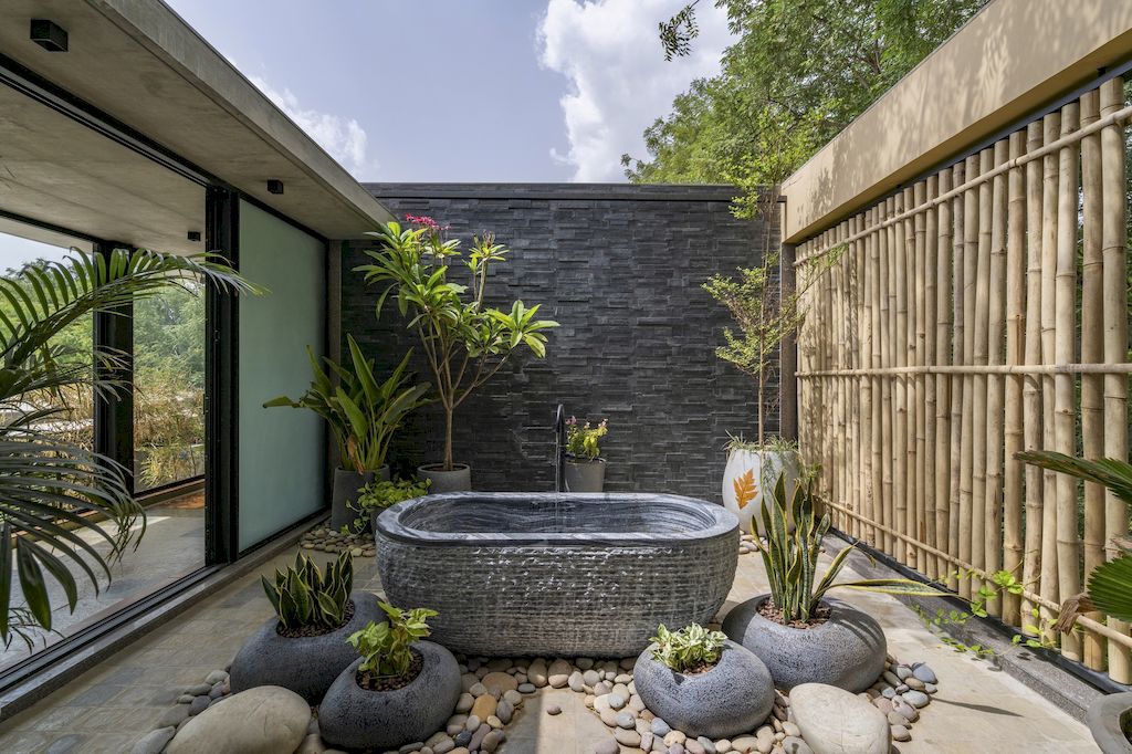 Kalrav Villa with Unique Design Inspired by Nature by VPA Architects 4