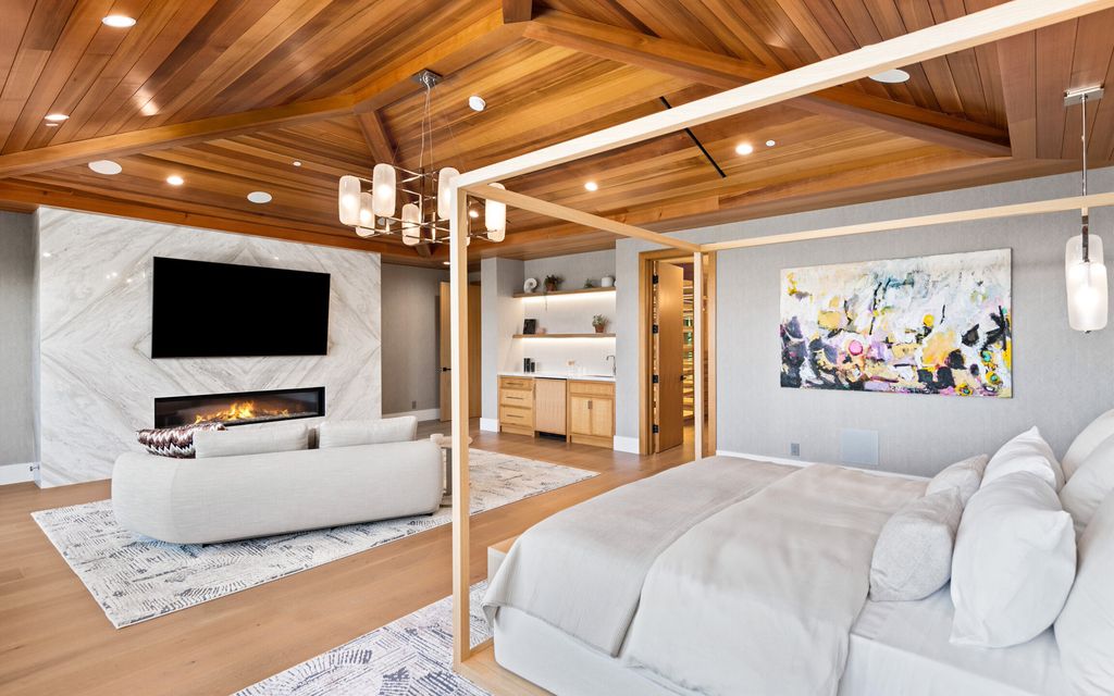 The Home in Malibu, a majestic estate Bbuilt on a palatial scale, with soaring ceilings, stunning woodwork, and bespoke fixtures, the residence has been entirely remodeled inside and out with impeccable attention to detail is now available for sale. This home located at 7052 Dume Dr, Malibu, California