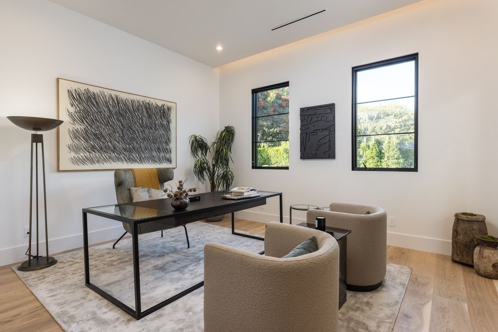 The House in Los Angeles, a newly constructed modern farmhouse ideally situated in the acclaimed Brentwood neighborhood featuring a flexible open layout blends the living and dining areas is now available for sale. This home located at 417 N Kenter Ave, Los Angeles, California