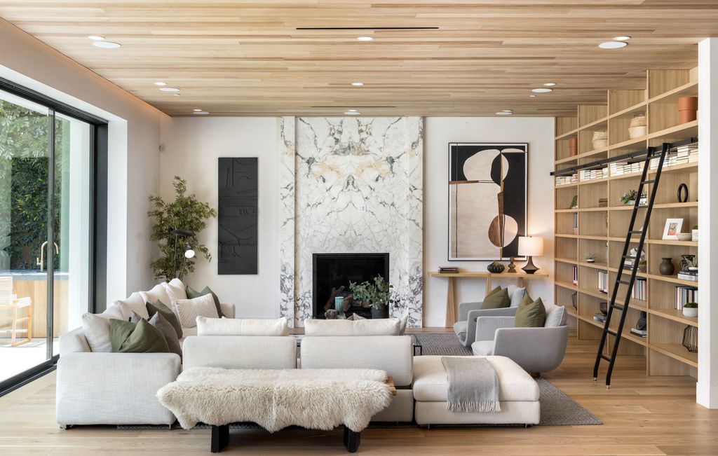The House in Los Angeles, a newly constructed modern farmhouse ideally situated in the acclaimed Brentwood neighborhood featuring a flexible open layout blends the living and dining areas is now available for sale. This home located at 417 N Kenter Ave, Los Angeles, California