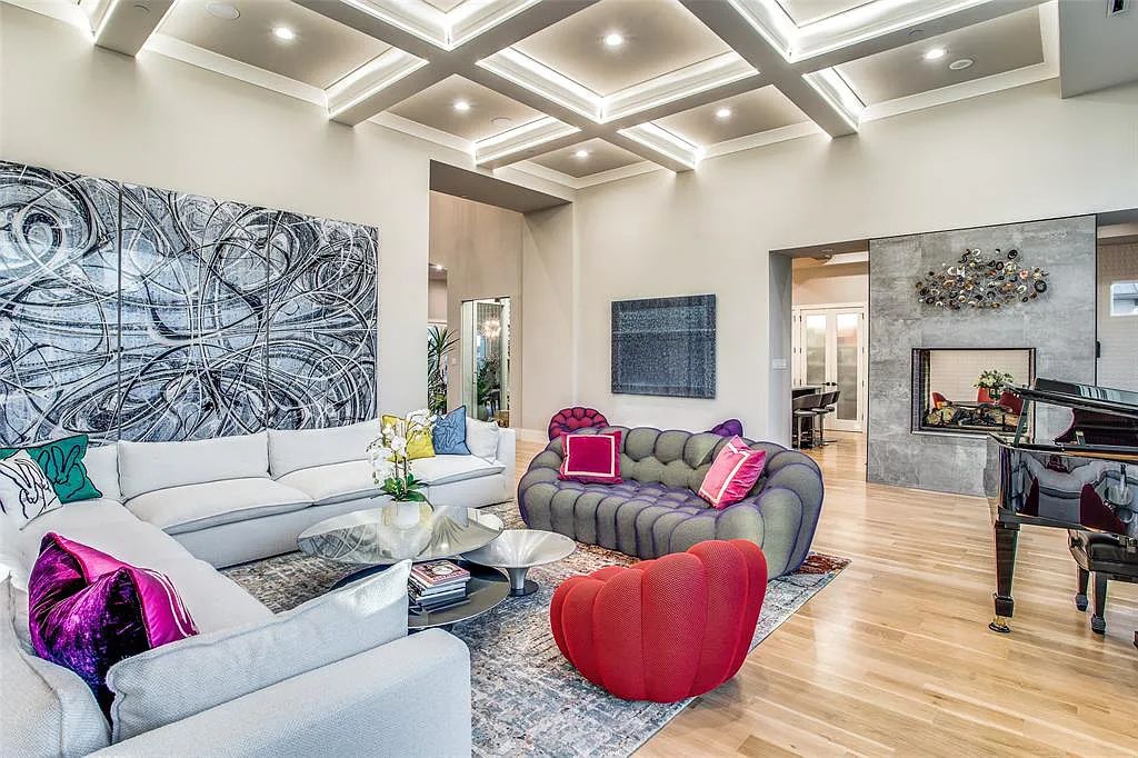 The Home in Frisco, a gorgeous corner lot residence in the heart of Frisco Hills of Kingwood gated community with spacious living areas, gourmet kitchen, spacious rooms, decorative lighting, media room, game room, vaulted ceilings is now available for sale. This house located at 1784 Hidalgo Ln, Frisco, Texas
