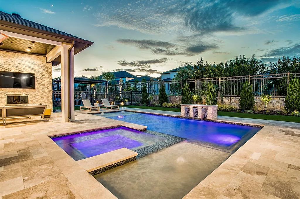The Home in Frisco, a gorgeous corner lot residence in the heart of Frisco Hills of Kingwood gated community with spacious living areas, gourmet kitchen, spacious rooms, decorative lighting, media room, game room, vaulted ceilings is now available for sale. This house located at 1784 Hidalgo Ln, Frisco, Texas