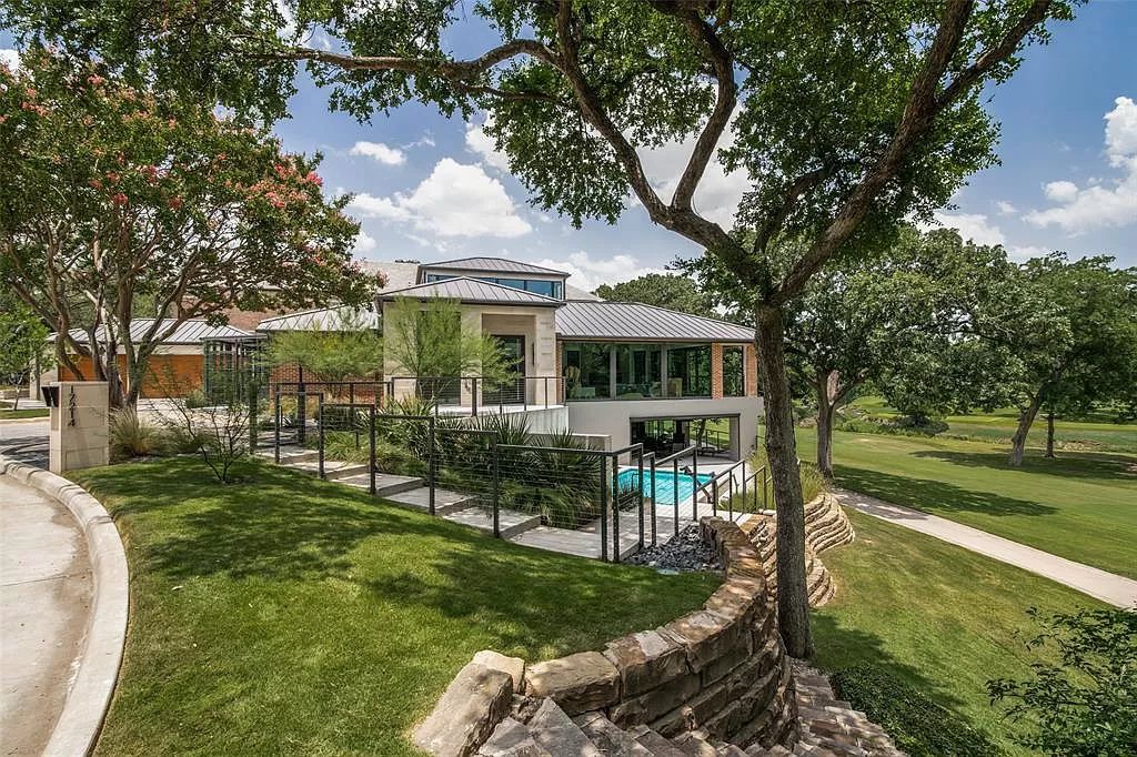 17214 Club Hill Drive, Dallas, Texas is a modern masterpiece perfectly situated with pristine views of both the Bent Tree & Preston Trail Golf courses along with its picturesque view of White Rock Creek.