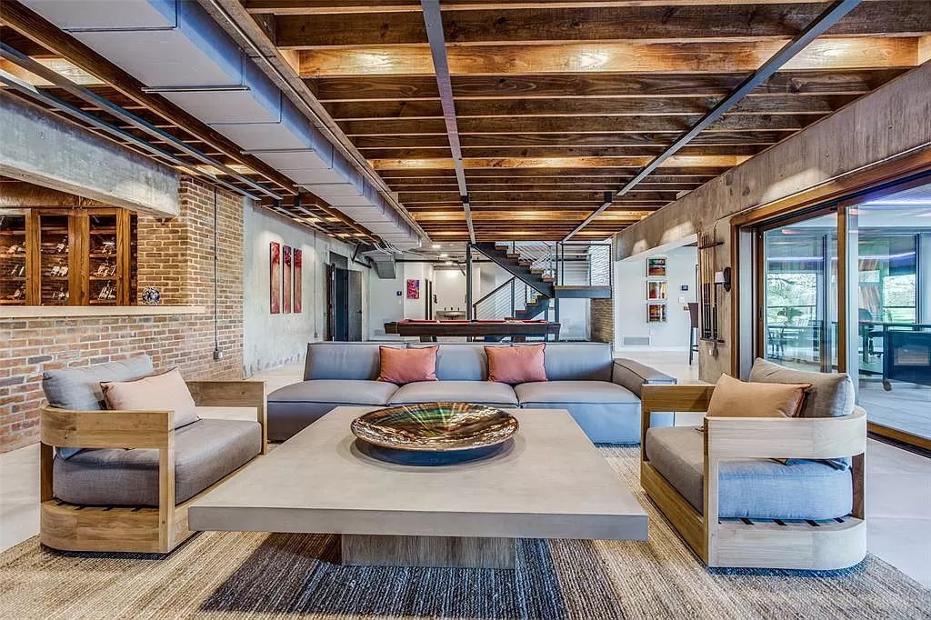 17214 Club Hill Drive, Dallas, Texas is a modern masterpiece perfectly situated with pristine views of both the Bent Tree & Preston Trail Golf courses along with its picturesque view of White Rock Creek.