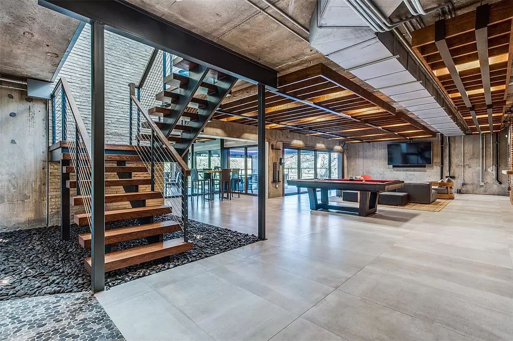 17214 Club Hill Drive, Dallas, Texas is a modern masterpiece perfectly situated with pristine views of both the Bent Tree & Preston Trail Golf courses along with its picturesque view of White Rock Creek.