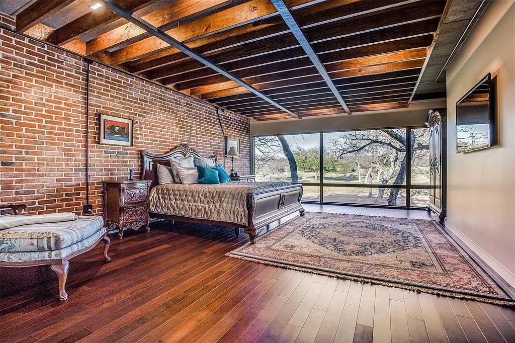 17214 Club Hill Drive, Dallas, Texas is a modern masterpiece perfectly situated with pristine views of both the Bent Tree & Preston Trail Golf courses along with its picturesque view of White Rock Creek.