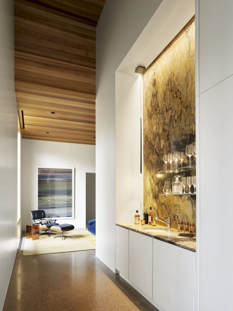 Riverbend Residence with Contemporary Architecture by CLB Architects 17