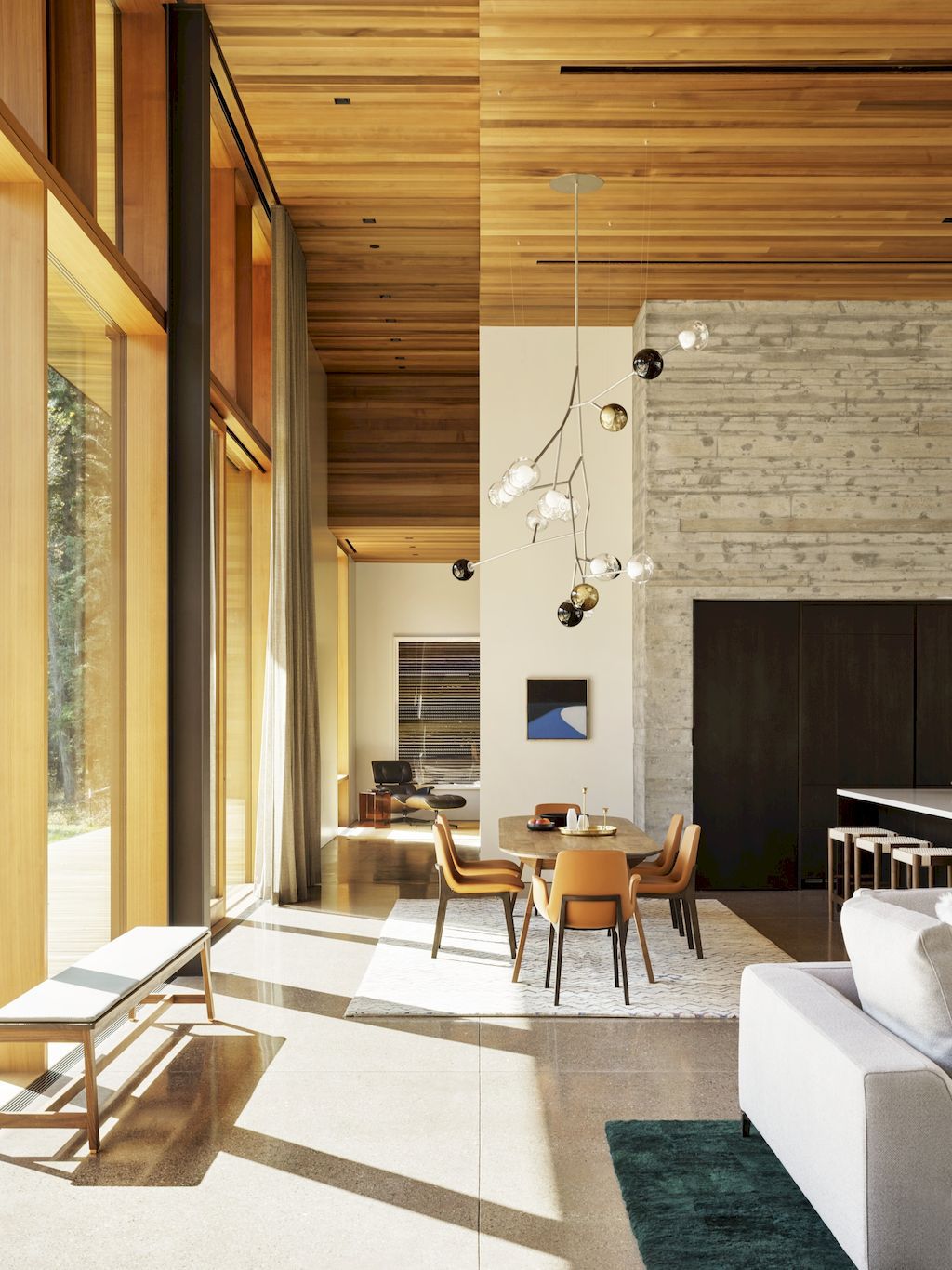 Riverbend Residence with Contemporary Architecture by CLB Architects