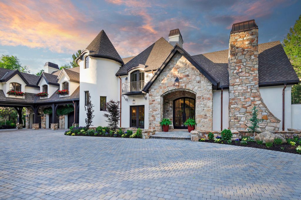 The Estate in Sandy is a luxurious home that has undergone a throughout extensive remodel now available for sale. This home located at 3271 E Deer Hollow Dr S, Sandy, Utah; offering 05 bedrooms and 11 bathrooms with 12,931 square feet of living spaces.