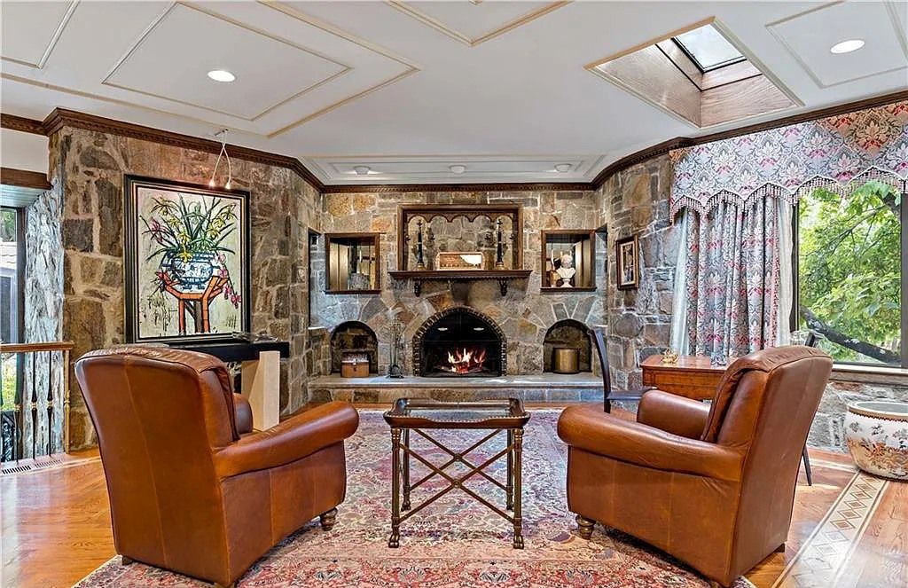 The Estate in Westport is a luxurious home featuring amazing indoor/outdoor flow, hidden rooms and unique character now available for sale. This home located at 47 Charcoal Hill Rd, Westport, Connecticut; offering 06 bedrooms and 08 bathrooms with 11,000 square feet of living spaces.