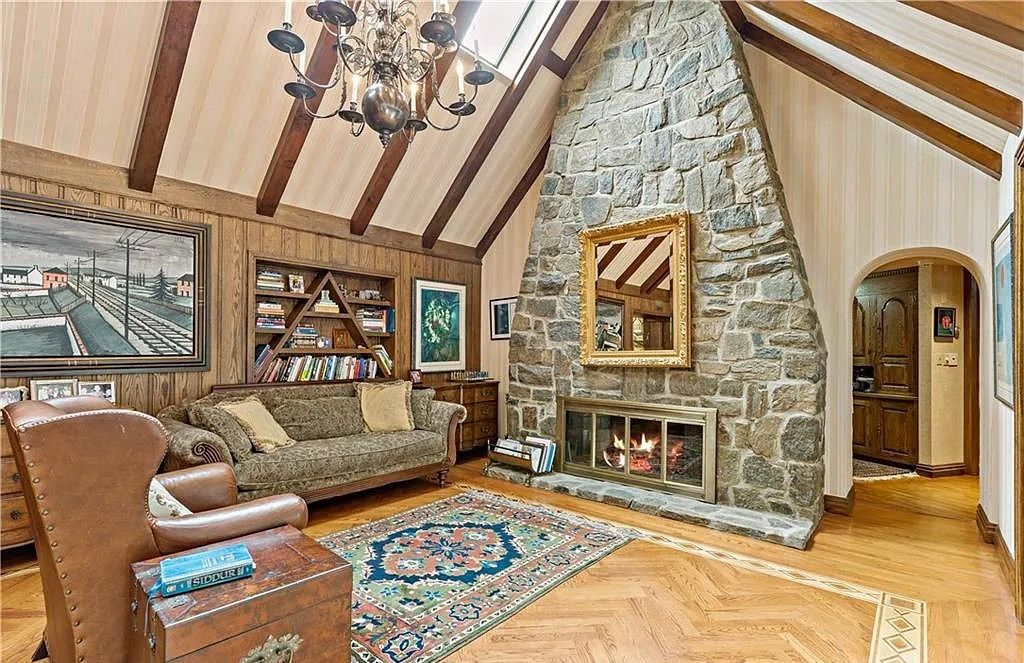 The Estate in Westport is a luxurious home featuring amazing indoor/outdoor flow, hidden rooms and unique character now available for sale. This home located at 47 Charcoal Hill Rd, Westport, Connecticut; offering 06 bedrooms and 08 bathrooms with 11,000 square feet of living spaces.