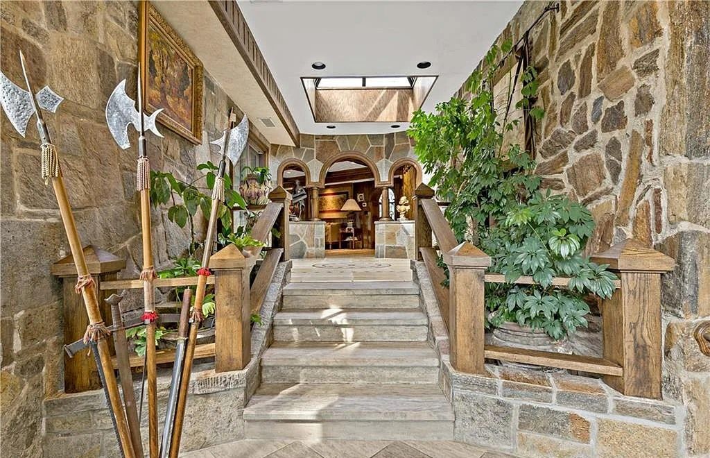 The Estate in Westport is a luxurious home featuring amazing indoor/outdoor flow, hidden rooms and unique character now available for sale. This home located at 47 Charcoal Hill Rd, Westport, Connecticut; offering 06 bedrooms and 08 bathrooms with 11,000 square feet of living spaces.