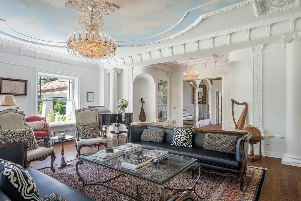 The Villa in Winnetka features incredible manicured resort level grounds accented with a full 2 story cabana house, now available for sale. This home located at 445 Sheridan Rd, Winnetka, Illinois
